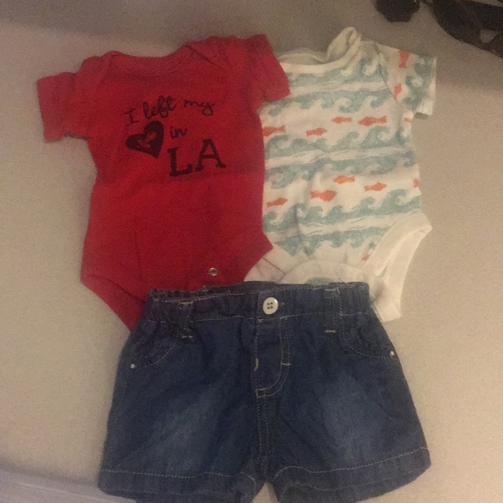Newborn bundle mayoral & old navy onesies shorts
